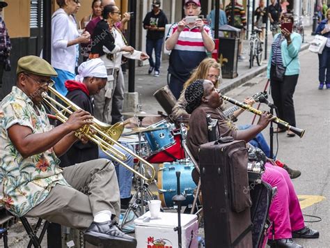 Typical street musicians for jazz music in New Orleans - NEW ORLEANS ...