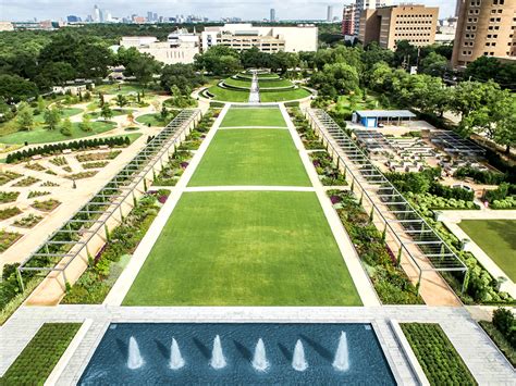 6 favorite public parks to soak up the best of the Bayou City ...