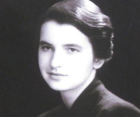 Rosalind Franklin Biography - Childhood, Life Achievements & Timeline