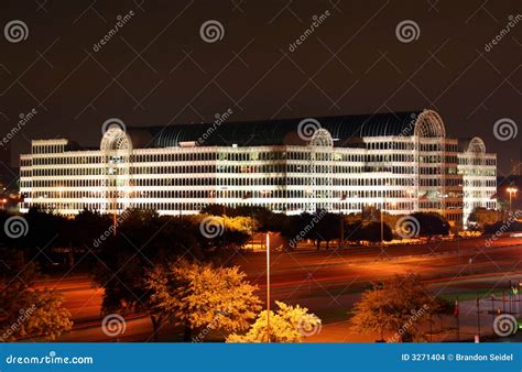 Dallas Texas Skyline at Night Stock Photo - Image of texas, skyscraper ...