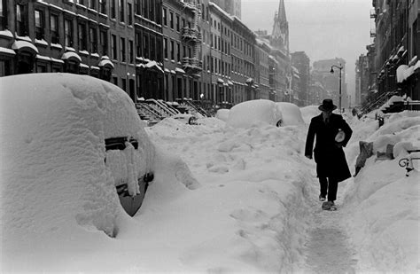 The Great Blizzard of 1947: Photos of New York, Buried in White