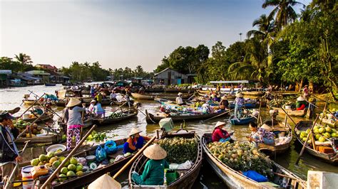 Experience The Floating Market in Mekong Delta | Daily Tours in Vietnam ...