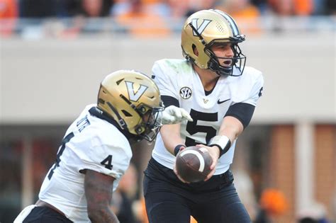 Vanderbilt football earns failing grade for rivalry dud against Tennessee