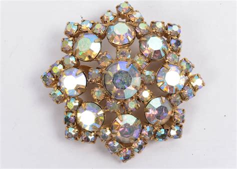 Large Vintage Rhinestone Brooch | EBTH