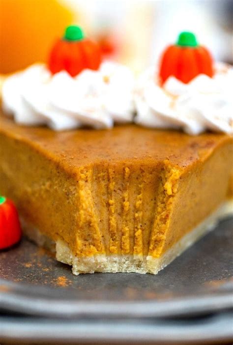 Classic Homemade Pumpkin Pie Recipe [VIDEO] - Sweet and Savory Meals