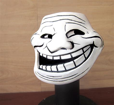 troll face mask by SHIZUKE1984 on DeviantArt