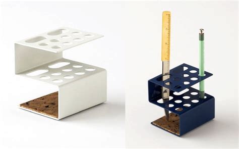 Bent metal desk organizer keeps office space clean and tidy