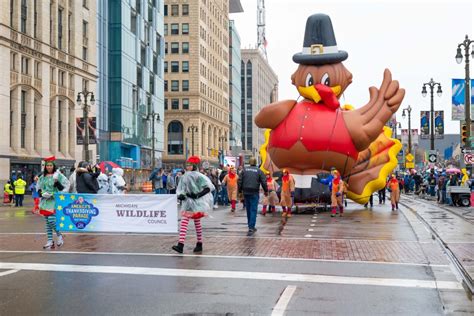 Guide To America’s Thanksgiving Parade in Downtown Detroit ...