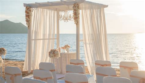 How to create the perfect beach wedding in Italy