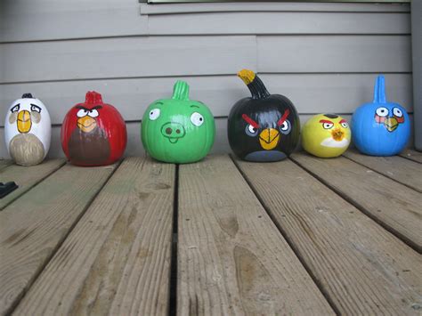 Angry Bird Pumpkins | Pumpkin decorating contest, Pumpkin decorating, Holiday fun