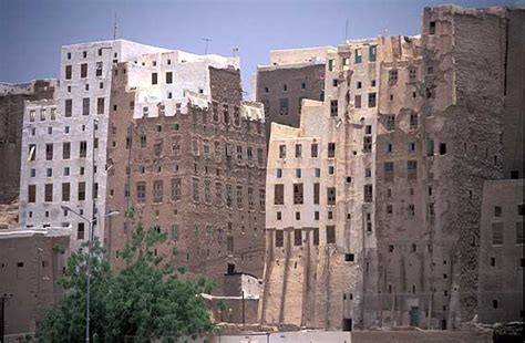 ikiala: City of mud. Shibam skyscrapers, Yemen