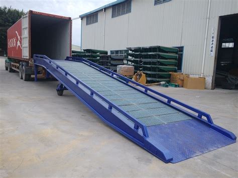 Galvanized Steel Container Mobile Yard Ramp Portable Loading Ramps