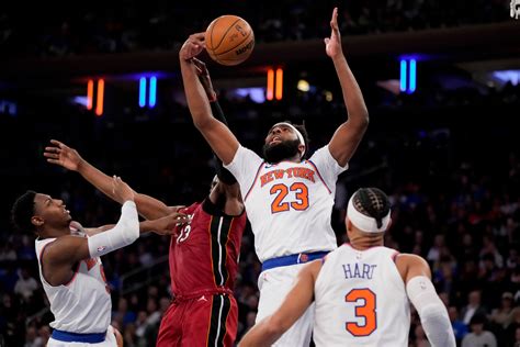 Mitchell Robinson proving monstrous on offensive glass for Knicks ...