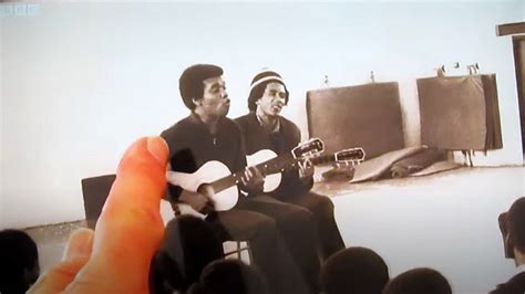 Video: Bob Marley & Johnny Nash in London, UK @ Peckham Manor School 1972 (The One Show - BBC) 5 ...