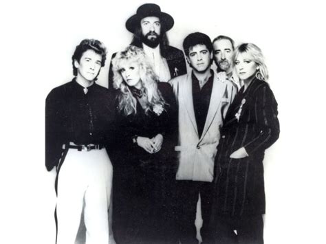 Rhiannon: The Story Behind Stevie Nicks’ Signature Fleetwood Mac Song ...