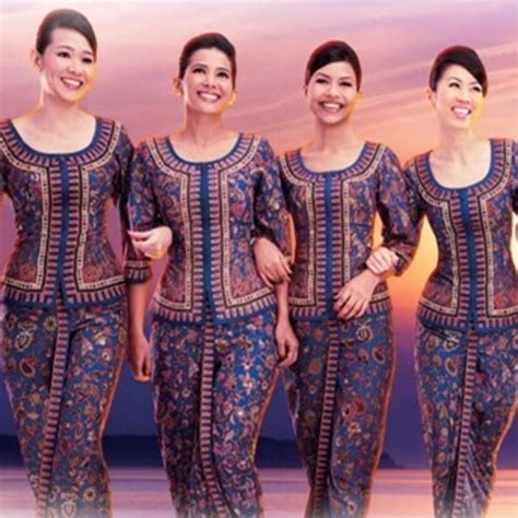 Singapore Airlines Kebaya Uniform, Women's Fashion, Clothes, Others on ...