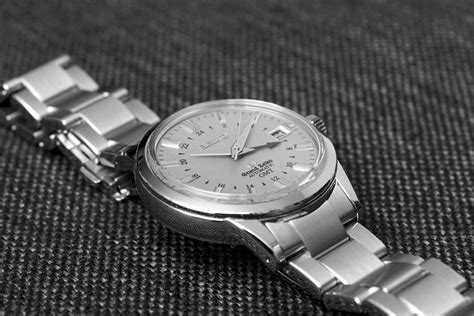 REVIEW: Grand Seiko GMT | Professional Watches