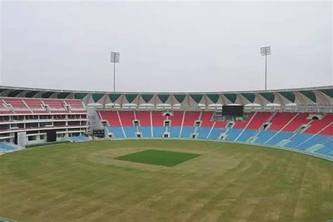 IPL 2023 Lucknow Super Giants vs Delhi Capitals Lucknow Stadium Pitch ...