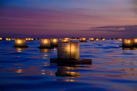 Memorial Day Lantern Floating Hawaii Ceremony | Hawaii Event Photographer | Hawaii photographer ...