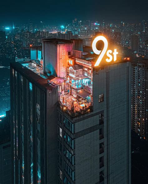 A rooftop restaurant/cafe in Chongqing, China : Cyberpunk