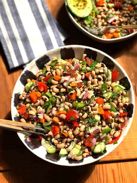 Black-Eyed Peas Salad - The Greek Foodie