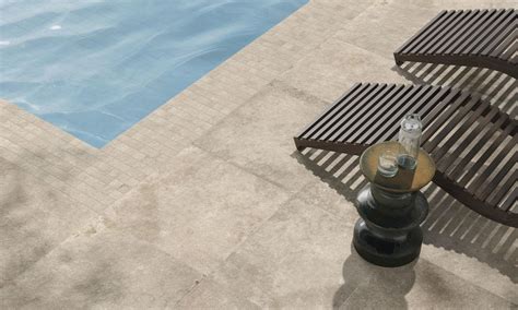 Know Your Options For The Best Swimming Pool Tiles - Writers Evoke