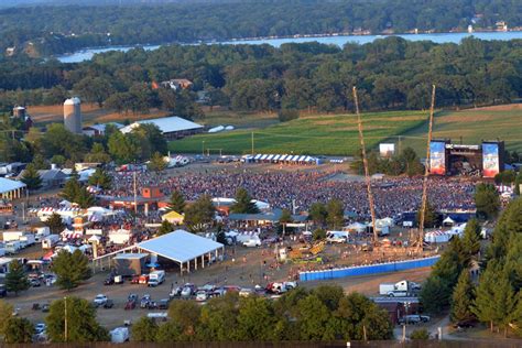 Woman Struck by Lightning at Country Thunder Festival Wisconsin