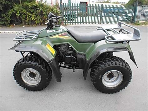 KAWASAKI KLF 300 4X4 FARM QUAD BIKE ATV SMALLHOLDING EQUESTRIAN