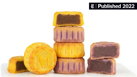 A Choice of Mooncakes for the Mid-Autumn Festival - The New York Times