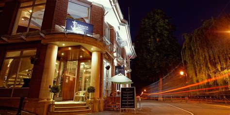 Riverbank Bar & Grill | Shrewsbury Restaurant