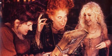 Bette Midler Settles the Debate About One of Her Most Famous ‘Hocus ...