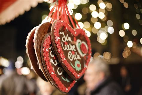 Experience Delightful German Christmas Traditions at Home