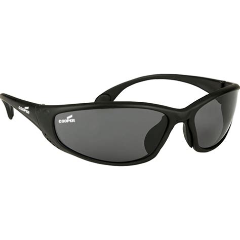 How Polarized Sunglasses enhance Driving safety | Sunglassville blog