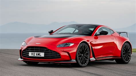 2023 Vantage Aston Martin Photos and Videos - MotorTrend