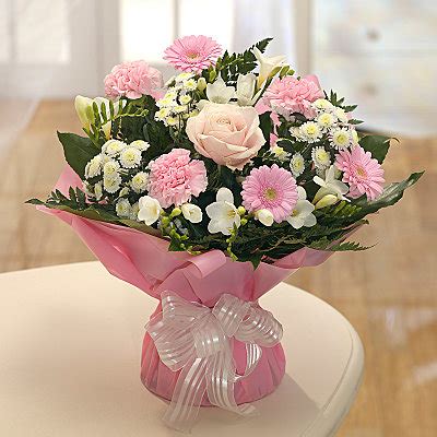 Same Day Flower Delivery UK| Send Flowers Today | Serenata Flowers