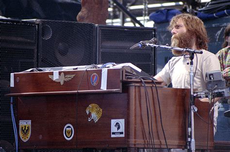 30 Years Ago: Grateful Dead Keyboardist Brent Mydland Dies