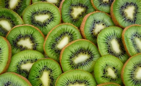 4 Manfaat Buah Kiwi untuk Kesehatan Tubuh : Okezone Lifestyle