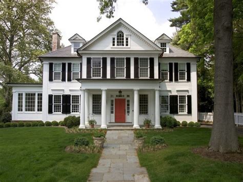 These 15 Colonial Style Homes Will Have You Feeling Warm and Cozy