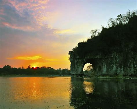 Elephant Trunk Hill, A Landmark of Guiln City.