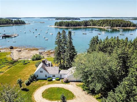 Center Harbor Cape, Brooklin, Maine | Leading Estates of the World