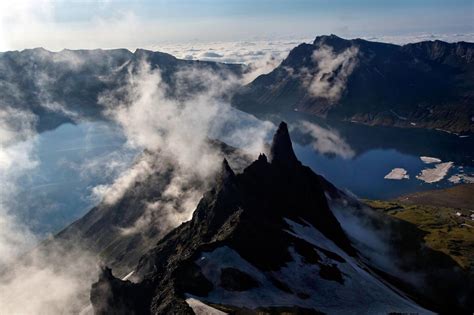 北朝鮮の聖なる火山「白頭山」に噴火の兆候 | ナショナルジオグラフィック日本版サイト