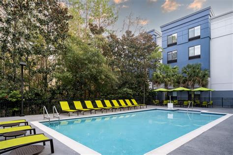 Hotels in Gainesville, FL | SpringHill Suites Gainesville