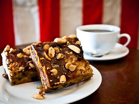 Best desserts in America like cakes, cookies, pies and puddings