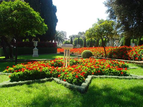 Bahá’í gardens surrounding the shrine of the Báb on Mount Carmel, Bahá ...