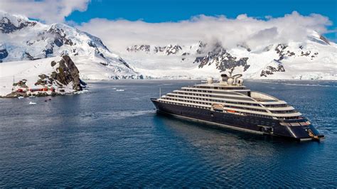 Scenic Eclipse Antarctica Paradise Harbor ©Roger Pimenta ⋆ Globetrender