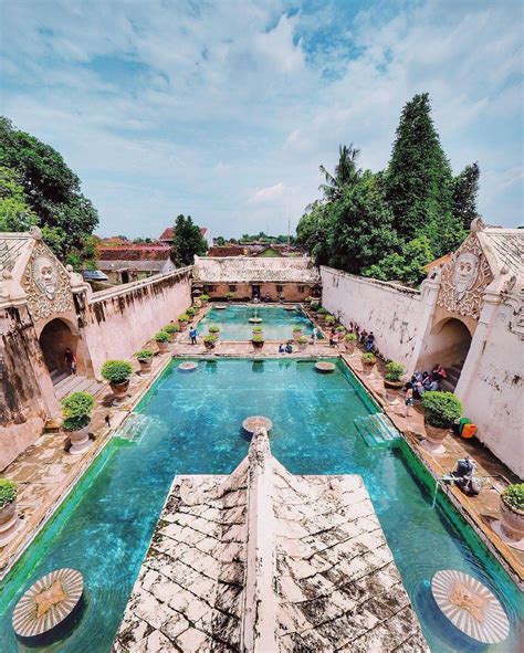 Taman Sari Water Castle - a magical lace to visit In Yogyakarta, #Indonesia Photo by: IG ...