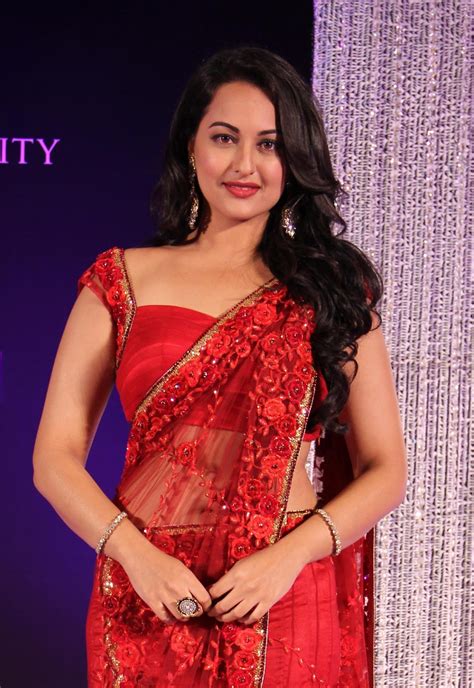 indian bollywood sonakshi sinha hot pics,sonakshi sinha sexy fat high ...