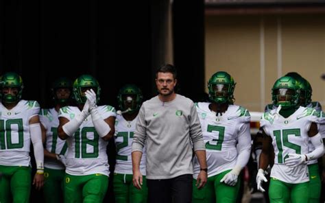 "Hostile Can Be Fun" - Oregon Ducks Embracing Road Game At Washington ...