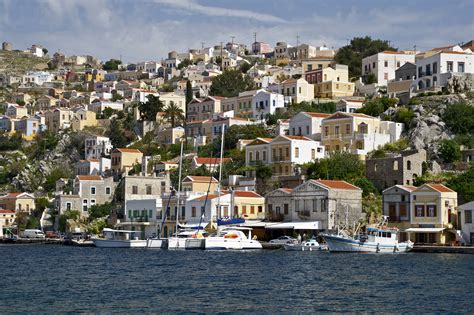 File:Symi houses Greece.jpg - Wikimedia Commons