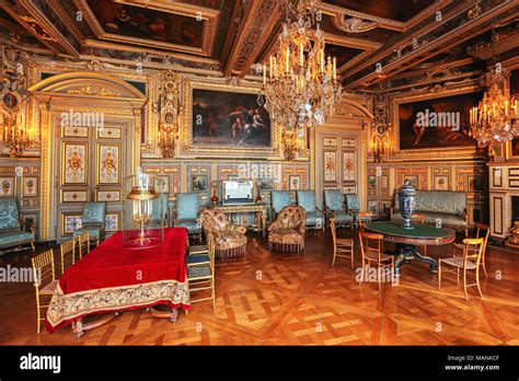 Versailles palace interior hi-res stock photography and images - Alamy